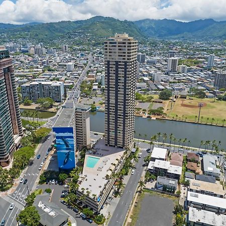 Апартаменты Hawaiian Monarch Penthouse 401 By Hawaii Ocean Club Гонолулу Экстерьер фото