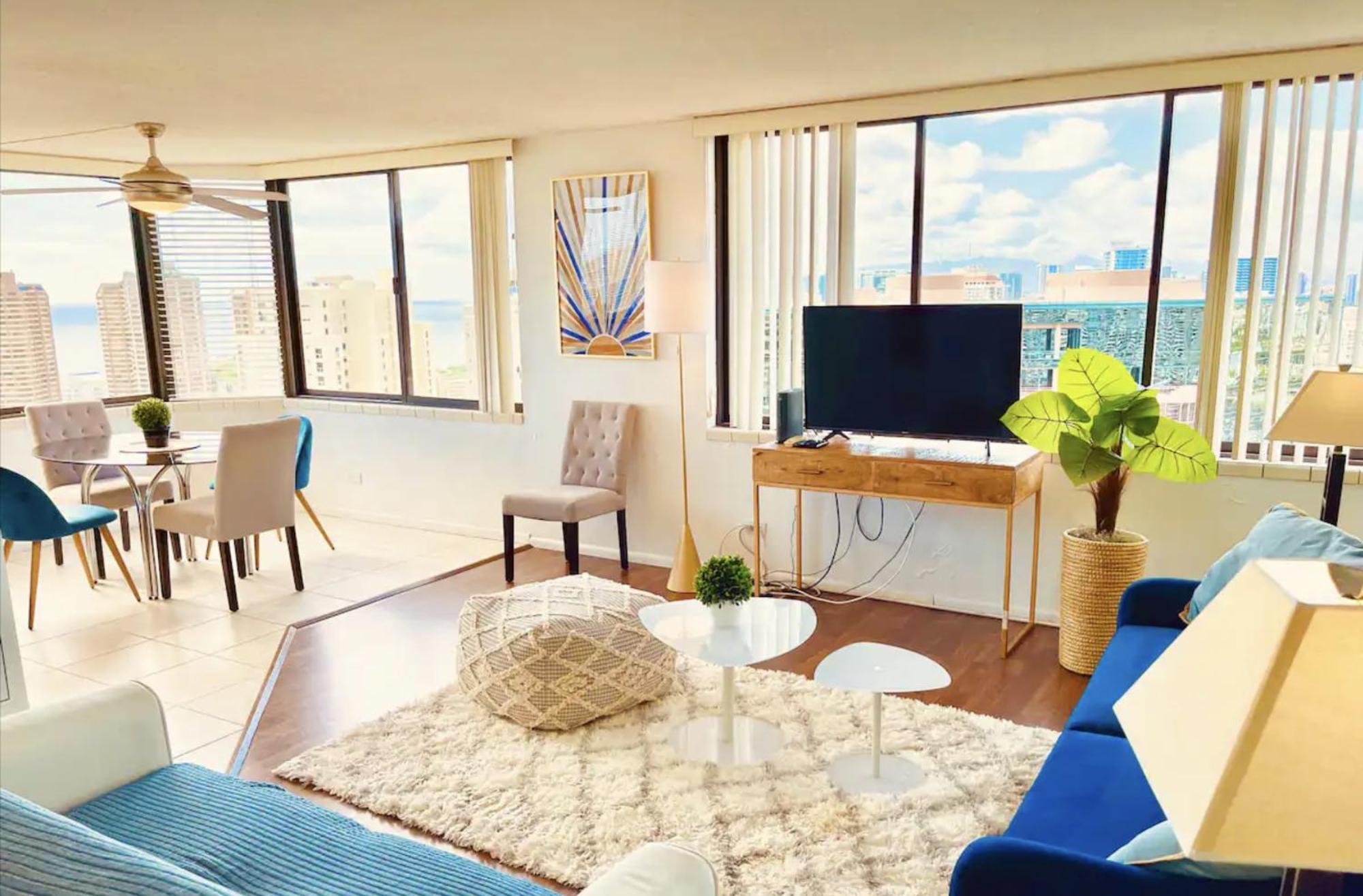 Апартаменты Hawaiian Monarch Penthouse 401 By Hawaii Ocean Club Гонолулу Экстерьер фото